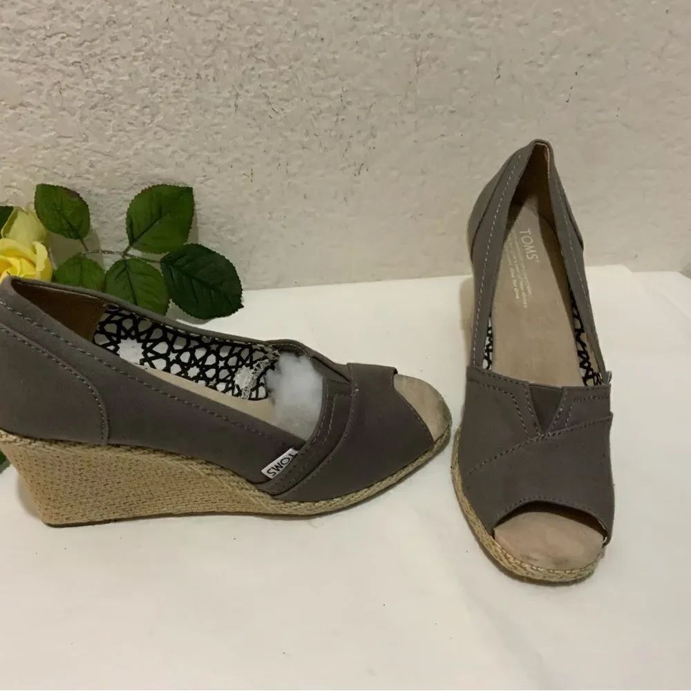 Tom's Calypso Canvas Wedge Espadrilles Women's Size 9